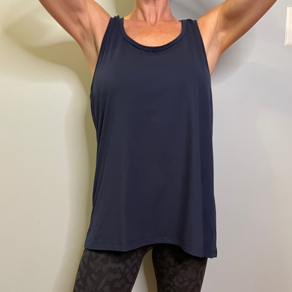 BEYOND YOGA Navy Cross Back Top Racerback Tank Medium - Picture 3 of 5